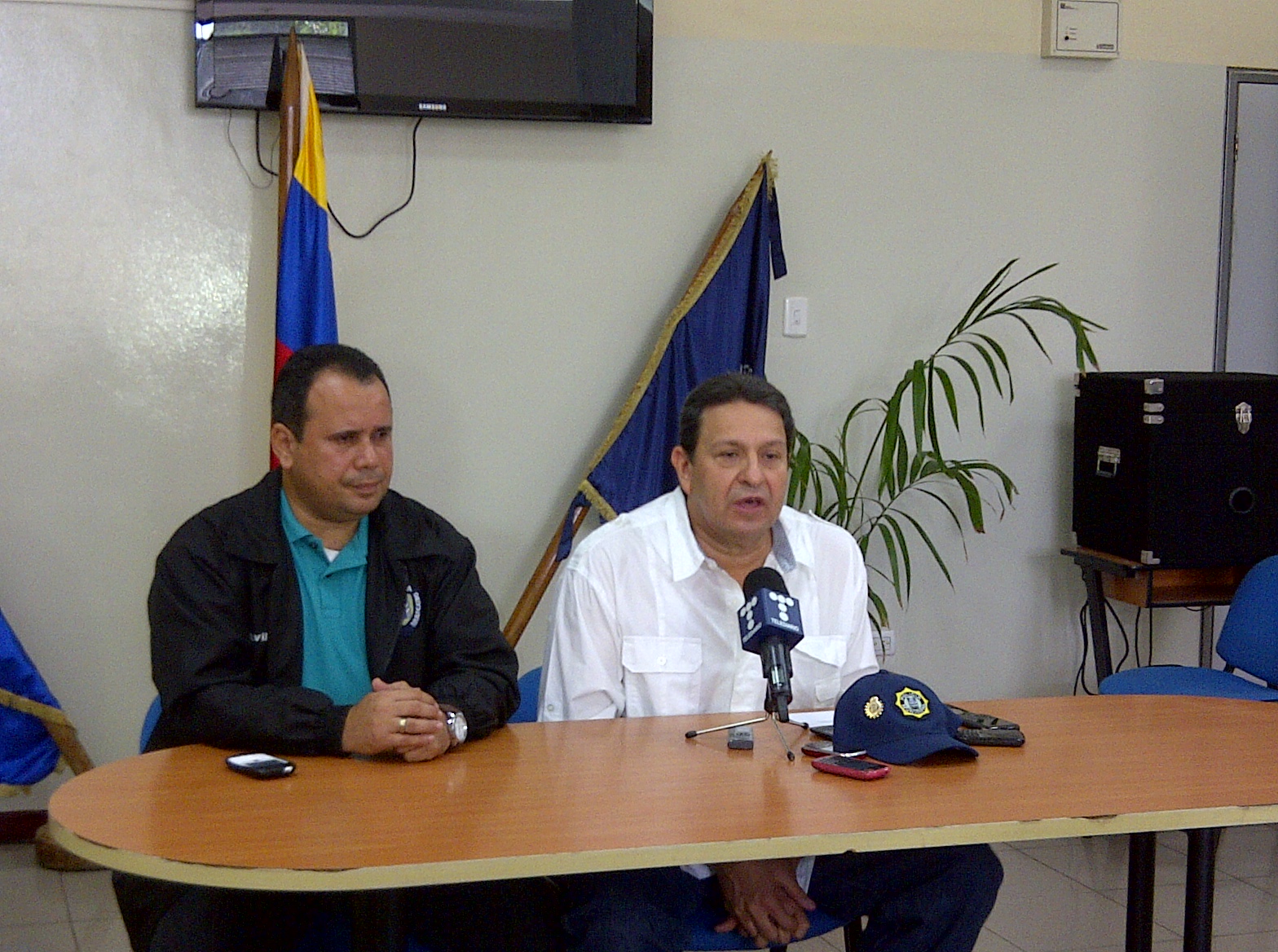 ALEJANDRO QUERALES DIRECTOR DE POLIMARACAIBO
