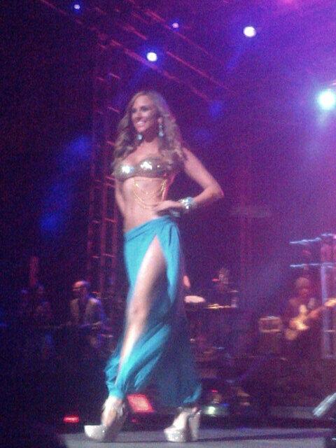 chicas polar pilsen andrea