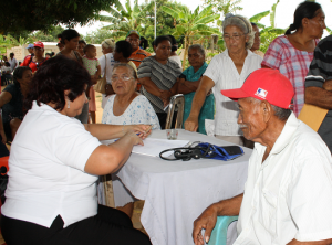 esperando ser atendidos