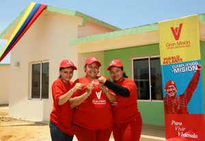 Gobernador Arias Cárdenas entregó 35 viviendas e inició la construcción de 290 hogares en Mara (4)