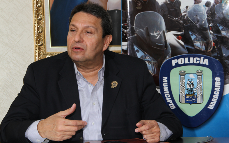 ALEJANDRO QUERALES P0LIMBO (1)