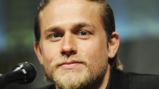 CHARLIE-HUNNAM-protagonista-Cincuenta-Grey_CLAIMA20130902_0143_24