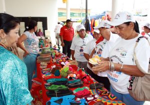 EXPOSICION Y VENTA DE ARTESANIAS