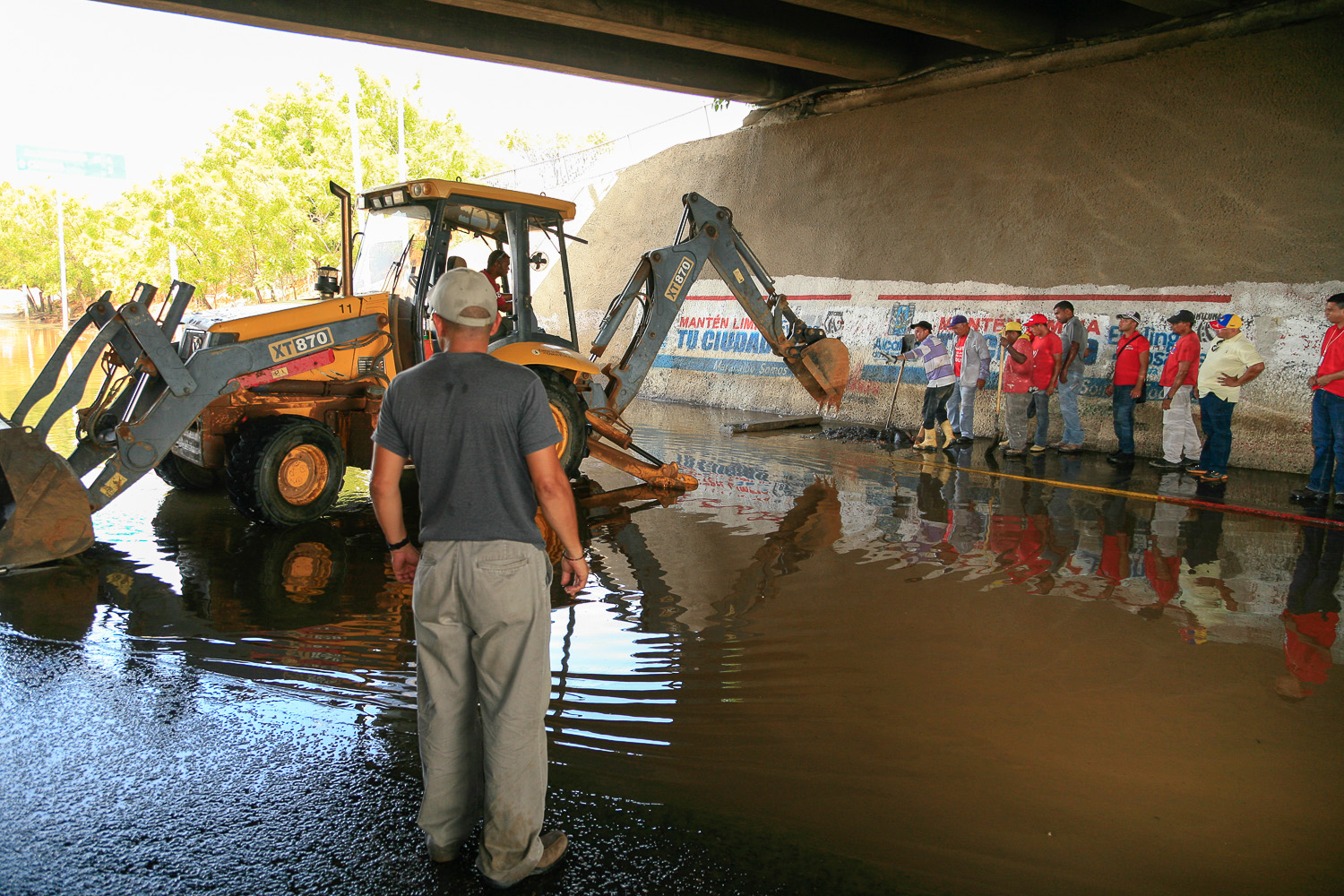 Limpieza de Colectores de la avenida Sabeneta