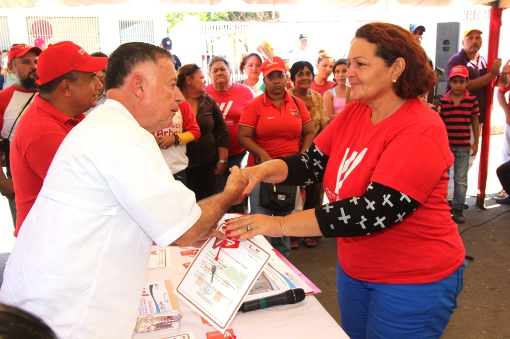 260914EM GMVV ENTREGA DE VIVIENDAS EN CERRO PELAO 064