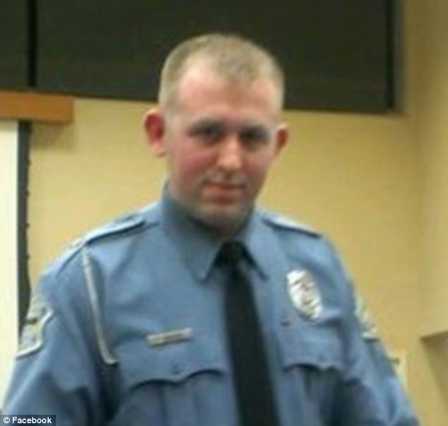 1408461061325_Image_galleryImage_Officer_DARREN_WILSON_pic