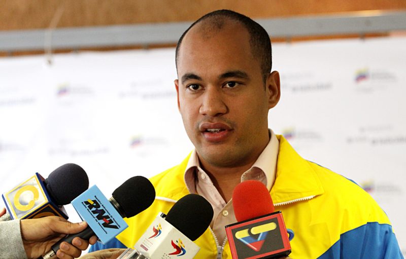 Ministro-para-el-Deporte-Hector-Rodriguez