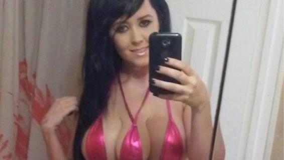 la mujer de los tres pechos