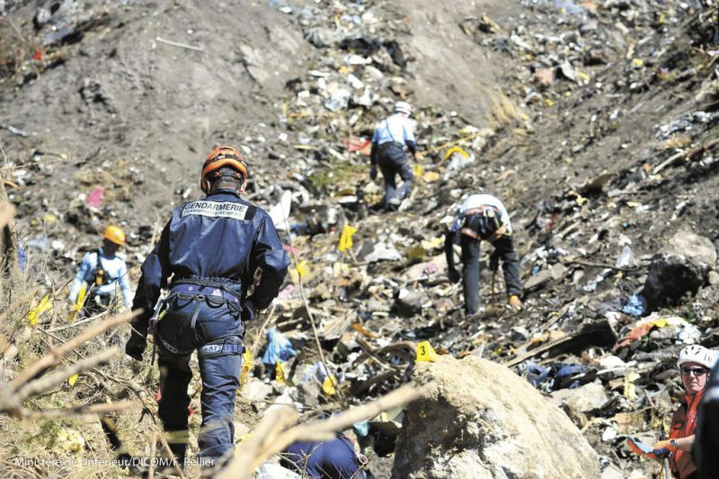INVESTIGACI”N DE LA CAT¡STROFE A…REA DEL AVI”N DE GERMANWINGS EN LOS ALPES FRANCESES