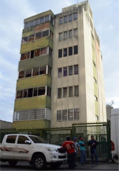 70f202782100457b8ef699d1278b0ad9