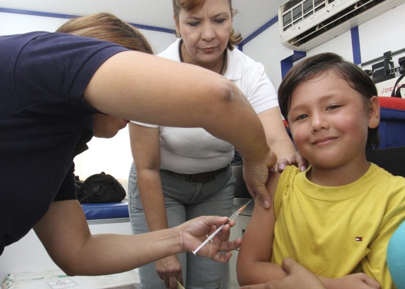 Momentos cuando le están realizando el examen