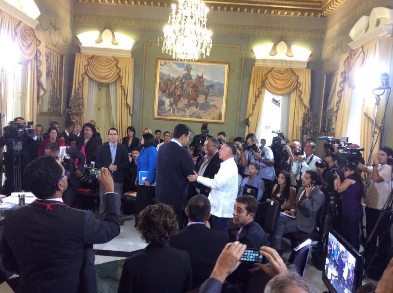 Felicitación del Presidente al Gobernador