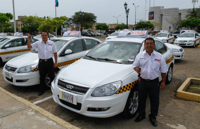 20151008KAO_Entrega_Taxis_-228
