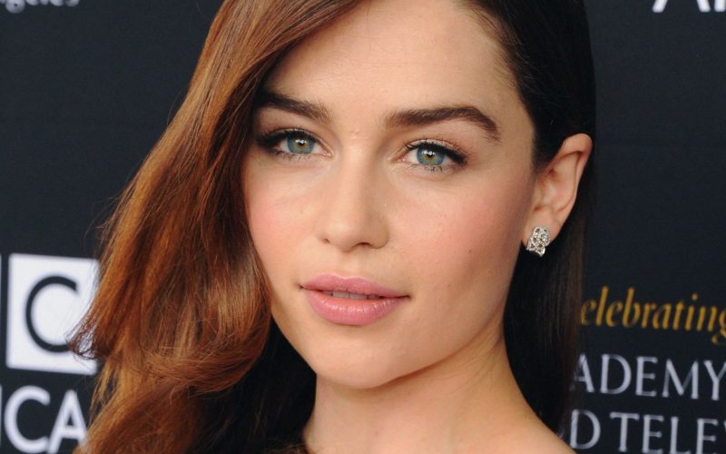 Emilia-Clarke-pretty-English-Actress (1)