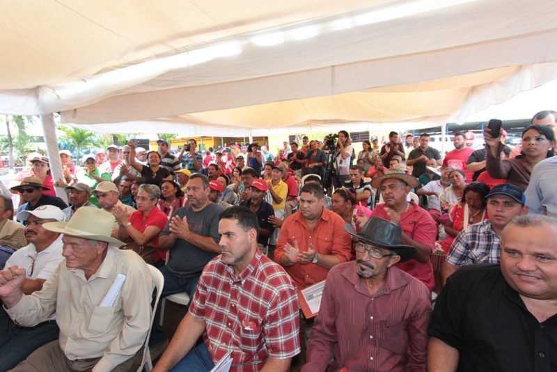 07 05 2016 EM Vacunaciòn de ganado y entrega de creditos (20)