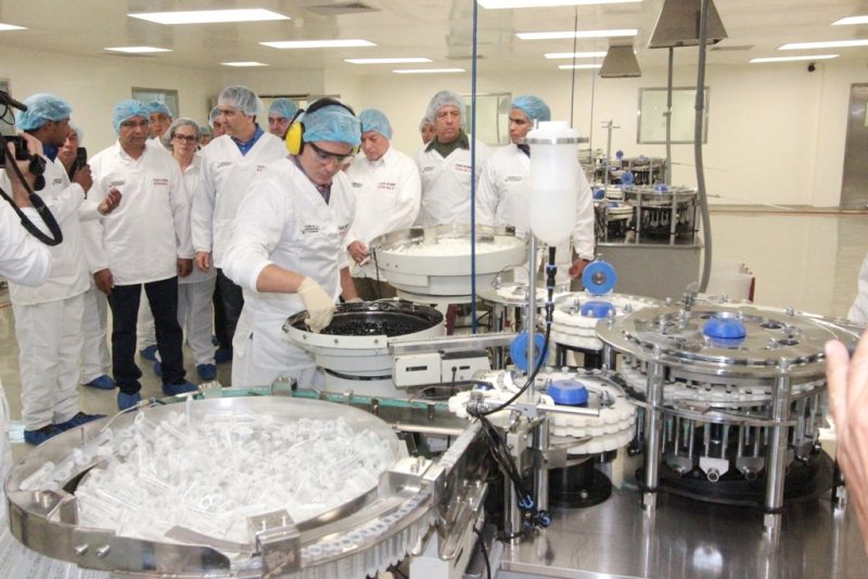 08 06 2016 EM Puesta en marcha de fabrica de jeringas (18)