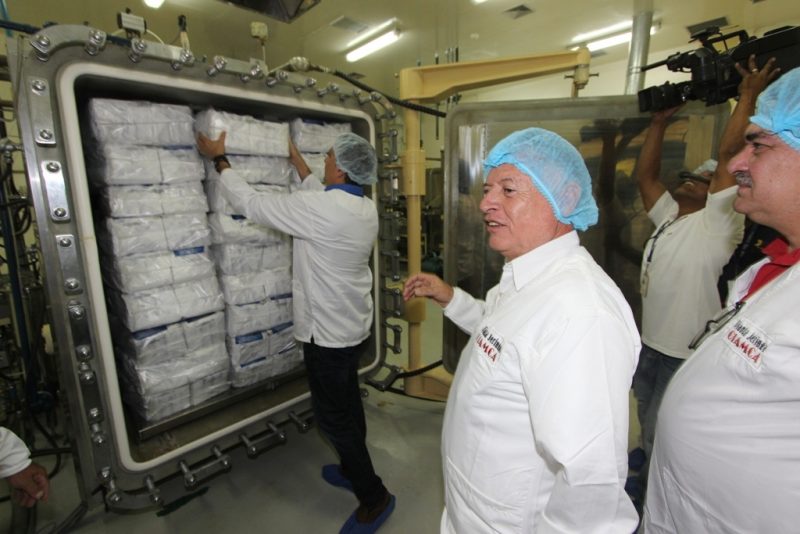 08 06 2016 EM Puesta en marcha de fabrica de jeringas (22)