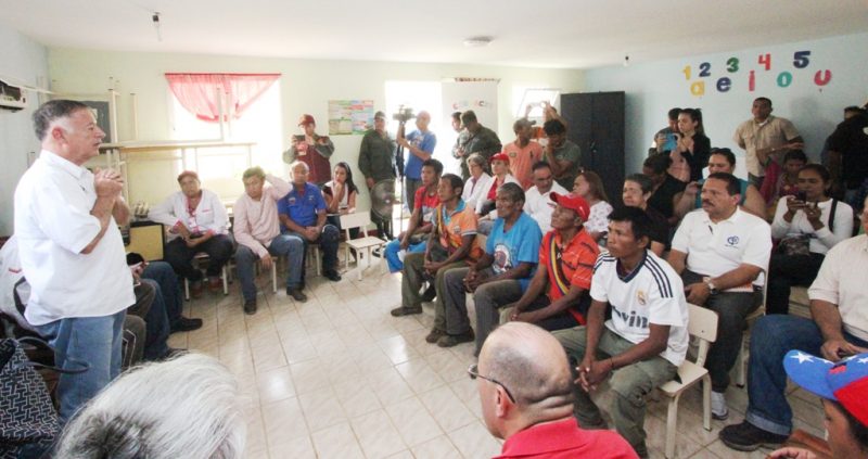 02 07 2016 EM Reunión con comunidad Yukpa,sector San Benito (3)
