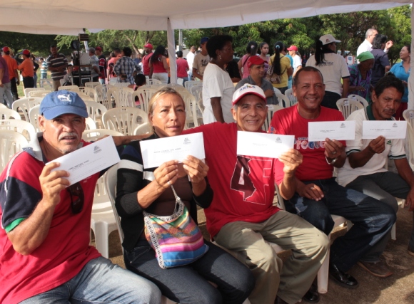 20-07-16 ENTREGA DE MICROCREDITOS PARCELAMIENTO MI ESFUERZO (6)