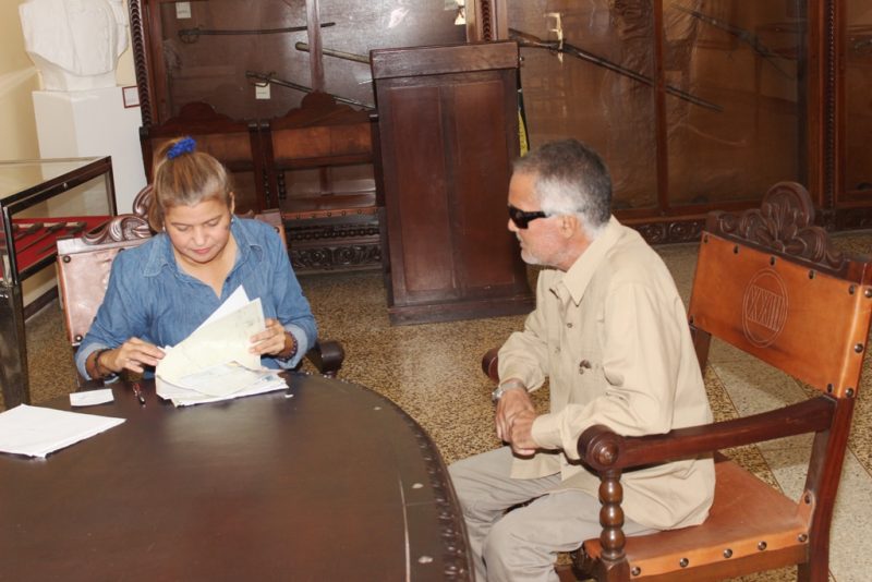 21 07 2016 EM Entrega de ayudas sociales (1)