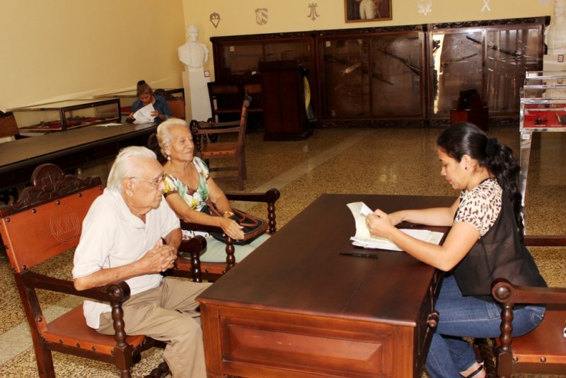 21 07 2016 EM Entrega de ayudas sociales (5)