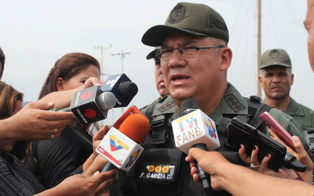 MARACAIBO VENEZUELA 23/11/2015 POLITICA PRACTICA DE CONTROL DE ORDEN PUBLICO EN EL MALECON EN LA FOTO FRANKLIN GARCIA DUQUE MAYOR GENERAL DE LA REDIC ACCIDENTAL