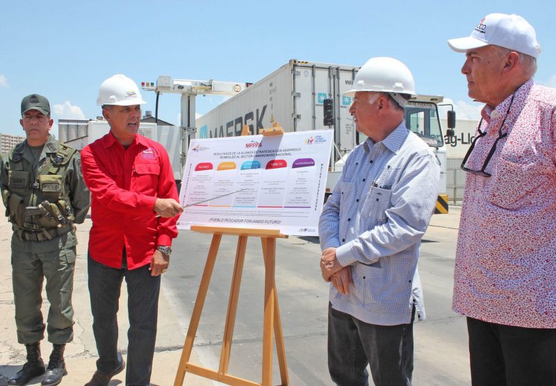 puerto_camarones_1757-jpg_212388740