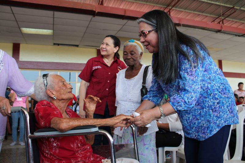 entrega-de-ayudas-ii