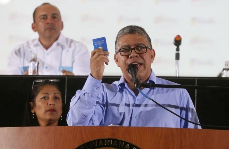 jaua_constituyente.jpg_11813635