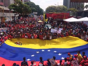 marcha-chavista-bandera
