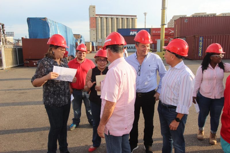 19 07 2017 EM Recepción de insumos medicos (1)