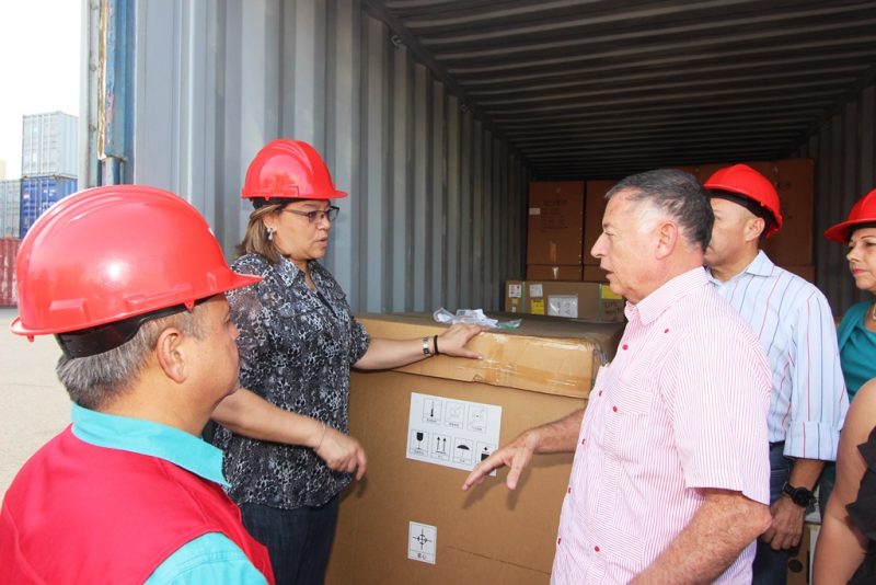 19 07 2017 EM Recepción de insumos medicos (6)