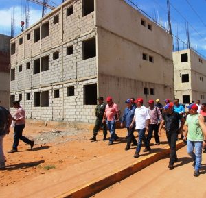 26 07 2017 EM Visita a las viviendas en construcción en San Fco (23)