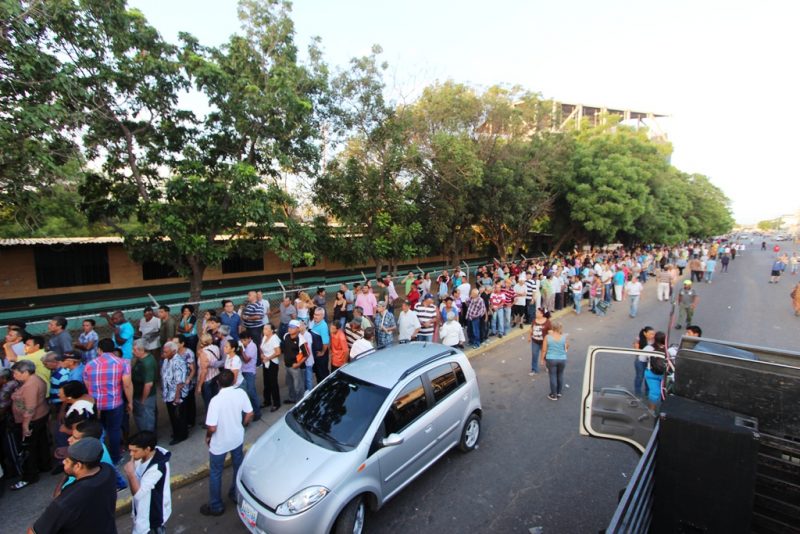 30 07 2017 em votantes de Chinita,inicio del proceso (12)