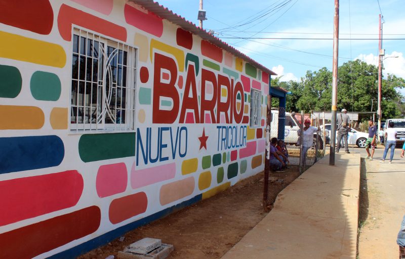 110817EHRehabilitaciondeViviendaBarrioAdentroBarrioTricolor (6)