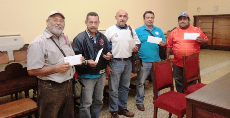 22 08 2017 EM Entrega de ayudas economicas (12)