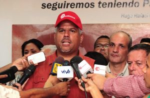 asamblea con los trabajadores de carbozulia e Inversionistas 17-08-07 (10)