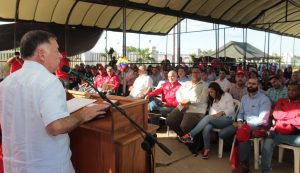 asamblea con los trabajadores de carbozulia e Inversionistas 17-08-07 (6)