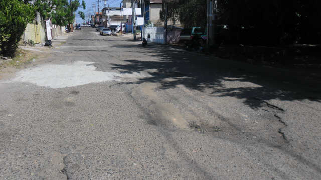 una de las brechas del asfalto