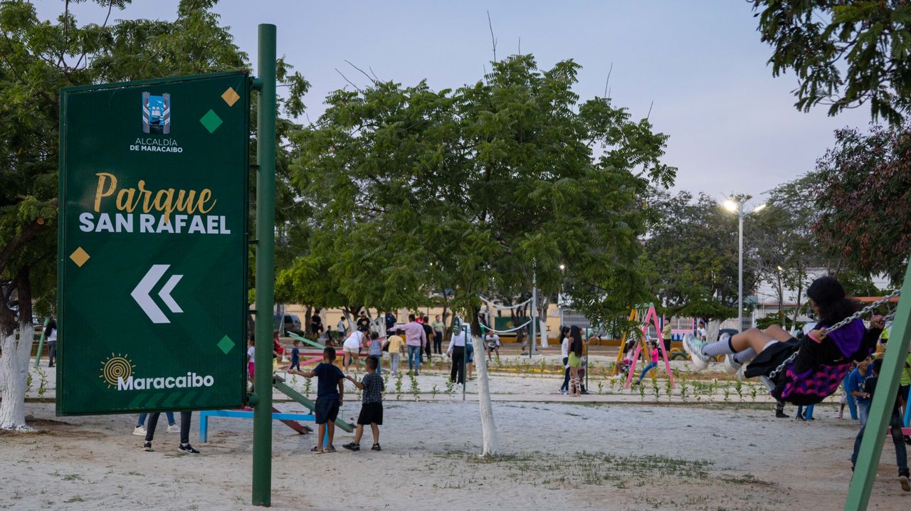 De plaza a parque San Rafael: Así remodeló la Alcaldía el espacio ...