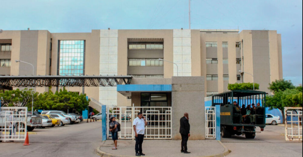 Realizan una intervención policial en la sede de los Tribunales de Maracaibo - DiarioRepublica.com