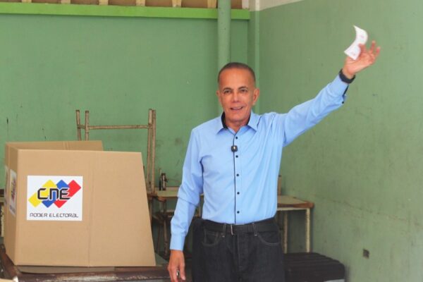 Rosales después de votar este 27J: «No hay otro camino que negociar, buscar el voto»