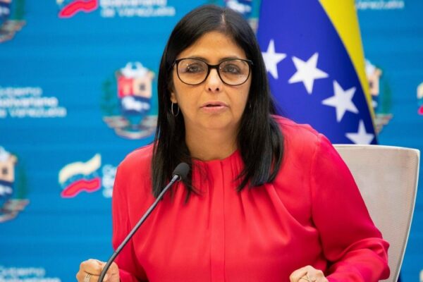 Delcy Rodríguez acusa a la DEA de ser el mayor cártel de drogas del mundo