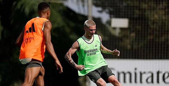 Argentino Mastantuono   entrena por primera vez con el Real Madrid