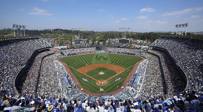 Dodgers hacen historia con récord de asistencia de cuatro millones de fanáticos