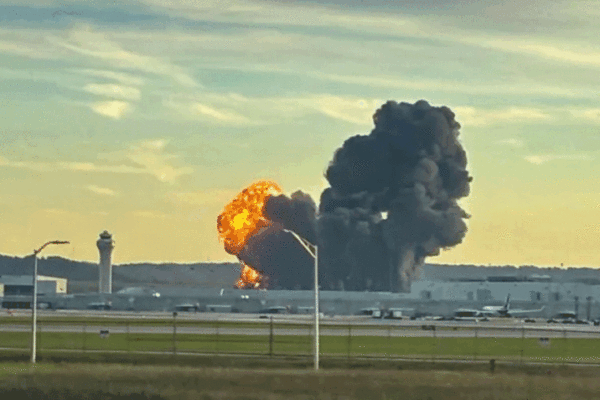 Accidente de avión de carga de UPS en Kentucky deja tres muertos y 11 heridos