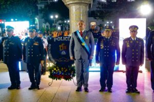 Dotación de patrullas y reconocimiento a jubilados en 193 aniversario del Cpbez