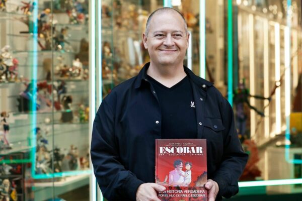 Juan Pablo Escobar lanza novela gráfica y acusa a Netflix de «glorificar» la vida de su padre