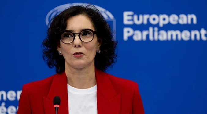 La Comisaria Europea Hadja Lahbib apuesta por la desescalada de tensiones EEUU-Venezuela en la Cumbre UE-CELAC