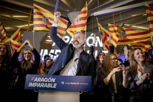 España: Azcón gana en Aragón y Vox duplica su presencia parlamentaria